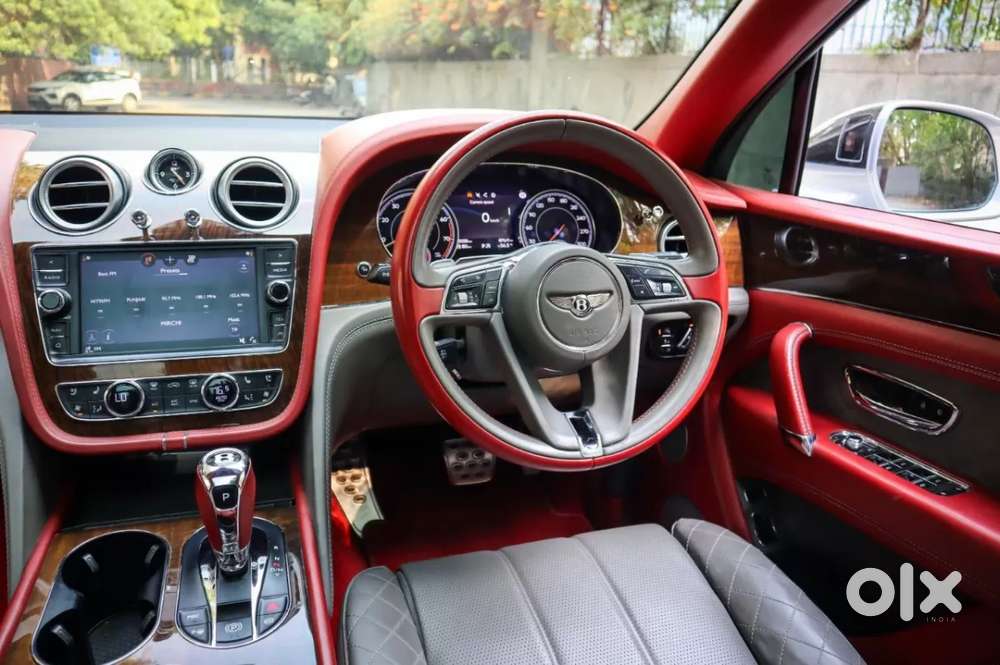 Bentley Bentayga, 2017, Petrol
