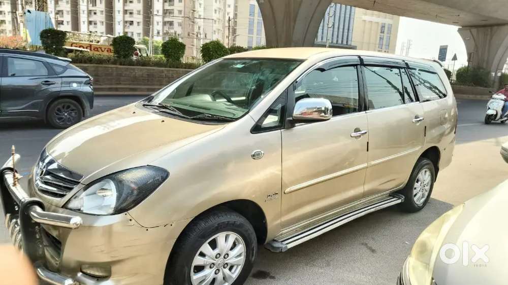 Toyota Innova 2.5 Vx 2011