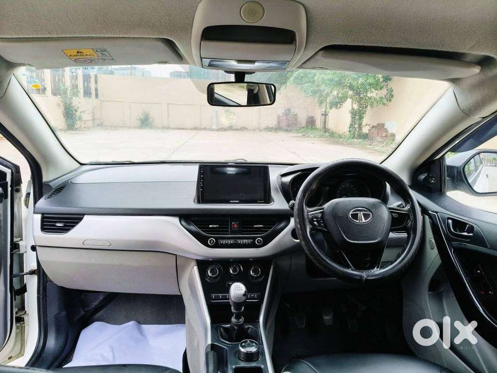 Tata Nexon 1.2 Revotron Xm (s), 2018, Cng & Hybrids