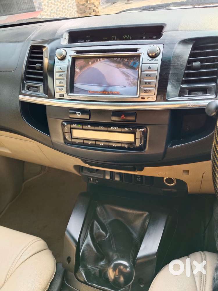 Toyota Fortuner 2011-2016 4x2 Manual, 2015, Diesel