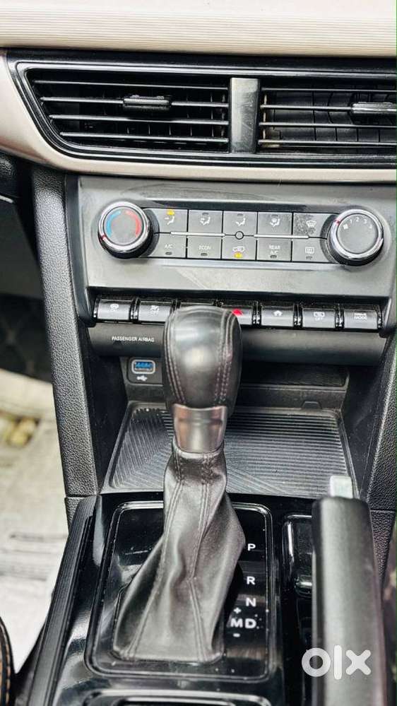 Mahindra Xuv700 2.2 Ax 5 Diesel At 7 Str, 2022, Diesel