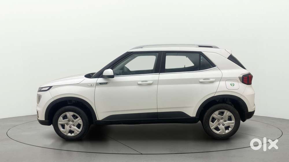 Hyundai Venue S, 2022, Petrol