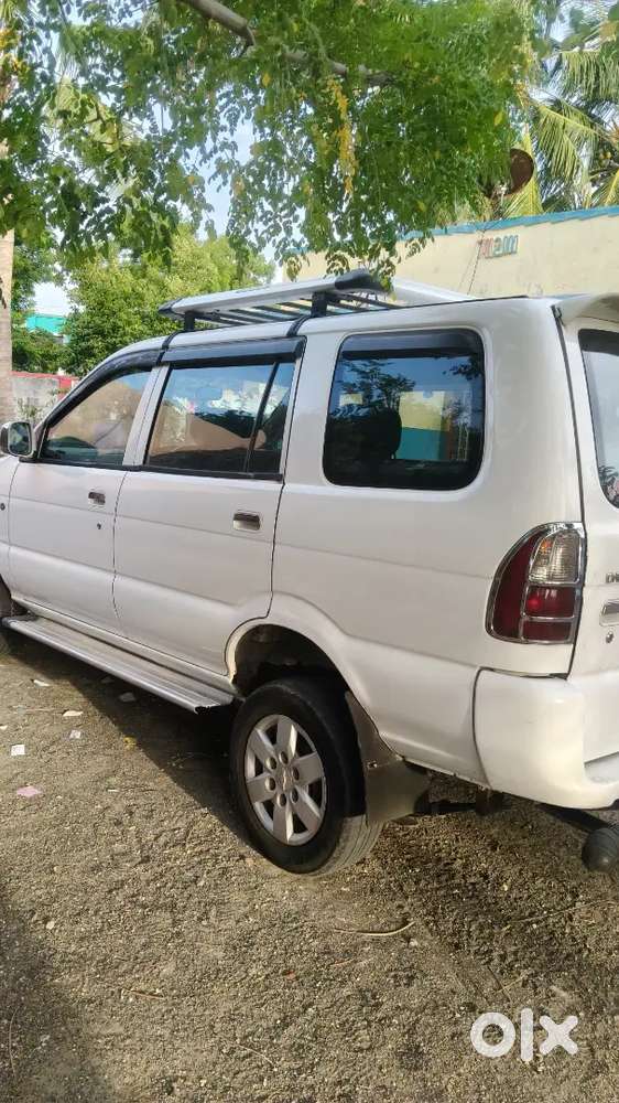 Chevrolet Tavera Neo 2017