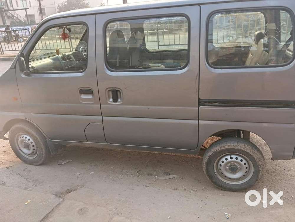 Maruti Suzuki Eeco 2025 Cng & Hybrids Well Maintained