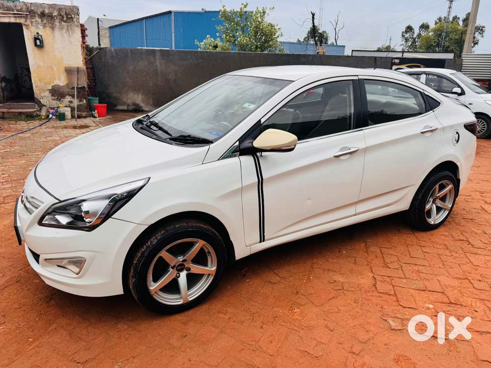 Hyundai Verna 1.6 Sx (o) Crdi, 2015, Diesel