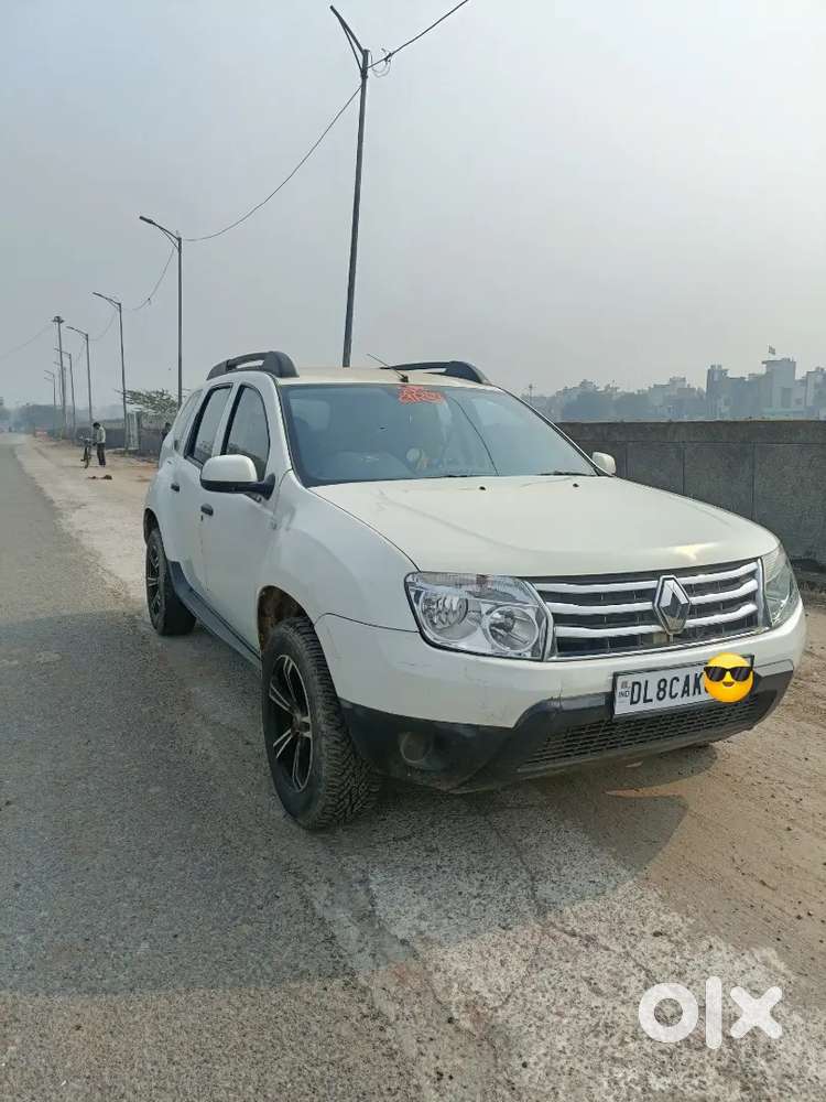 Urgent Sell Renault Duster 2015 Petrol Well Maintained