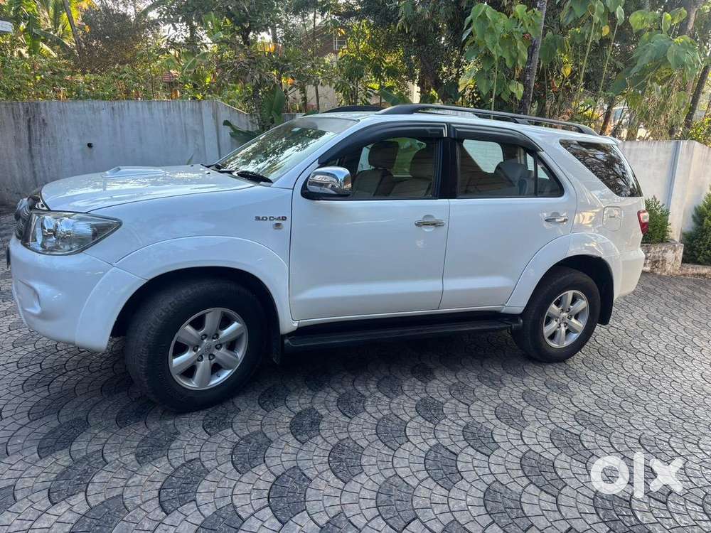 2010 Fortuner 4*4original Kerala Vehicle With New Papers Upto 2030