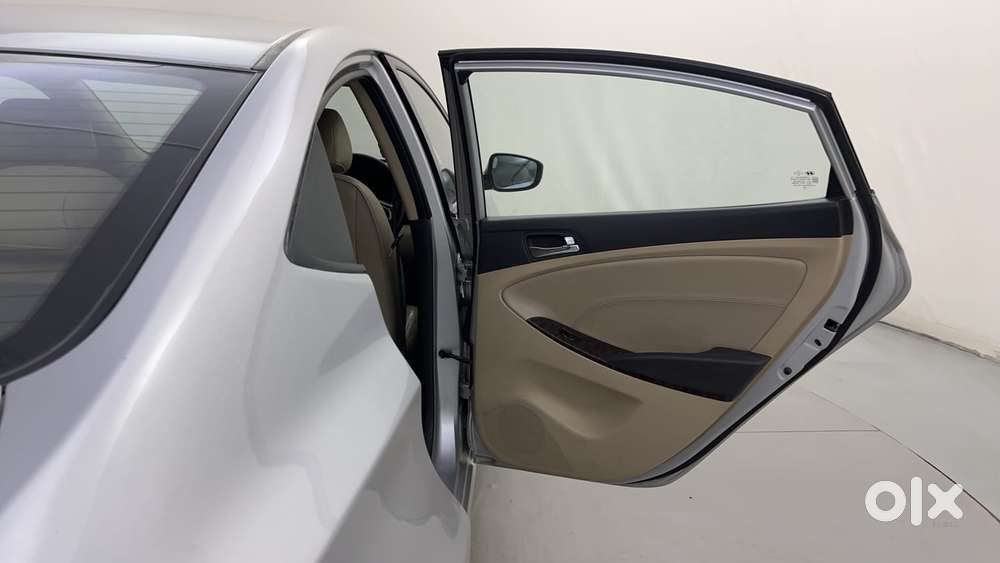 Hyundai Verna 1.6 Vtvt Sx, 2013, Petrol