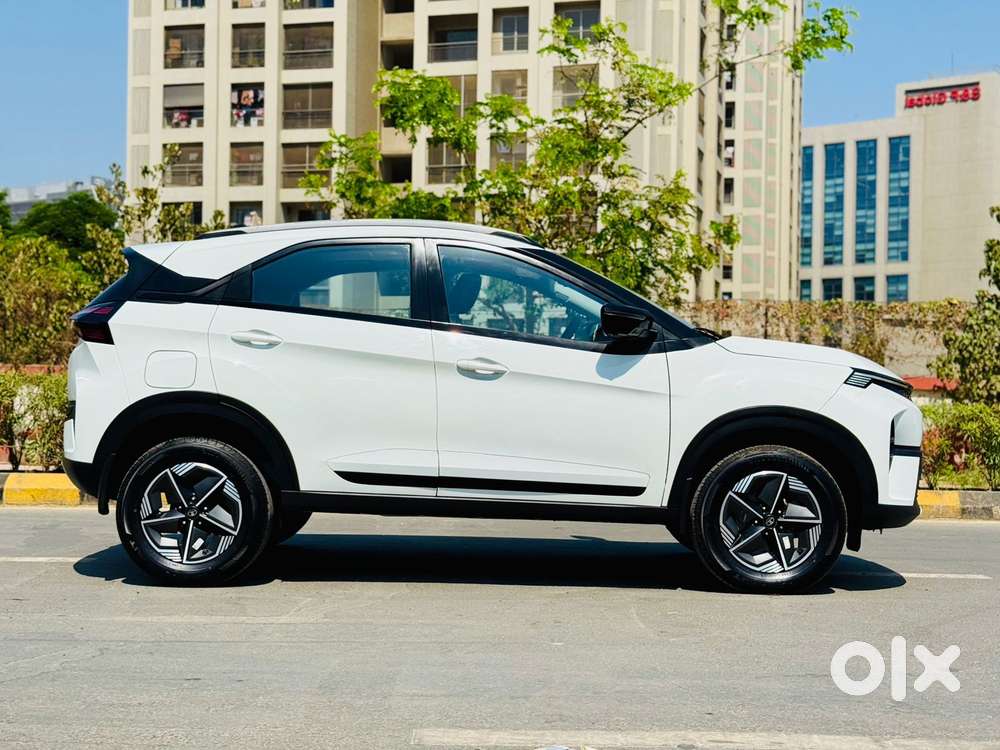 Tata Nexon, 2024, Petrol