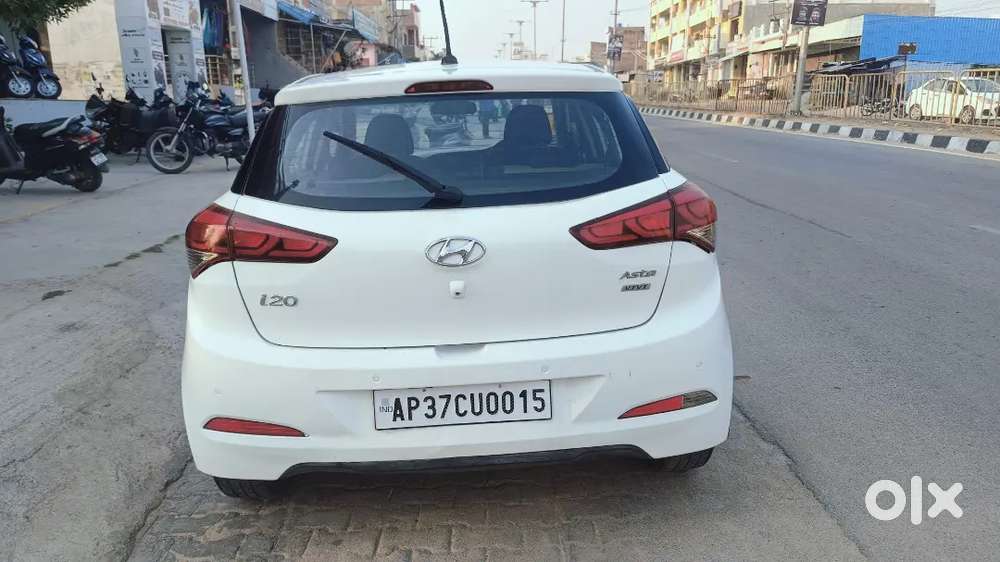 Full Insurance, Key Less Entry, Push Button, Good Condition