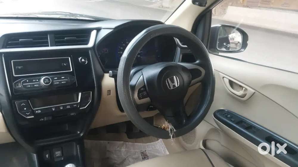 Honda Amaze 2017 Petrol 37000 Km Driven Ist Owner