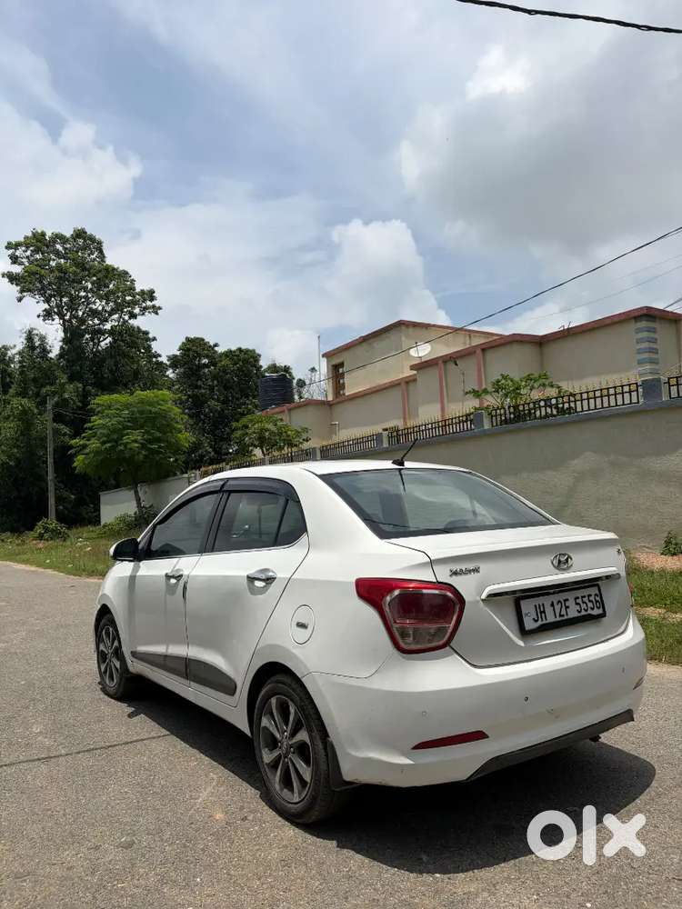 Hyundai Xcent 2015 Petrol 2nd Owner