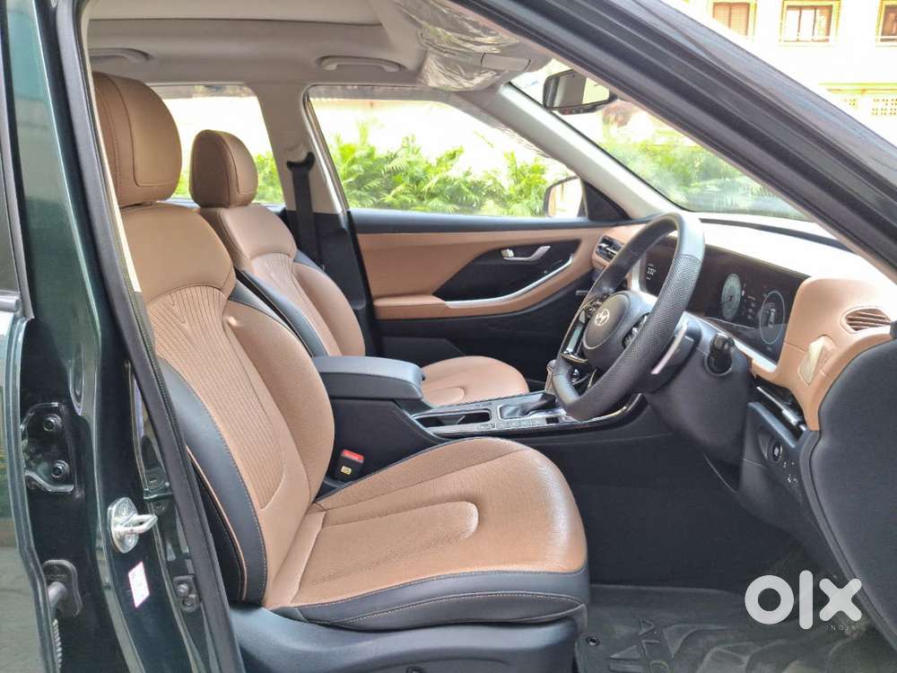 Hyundai Alcazar 2.0 Signature (o) Petrol At 7 Str, 2025, Petrol