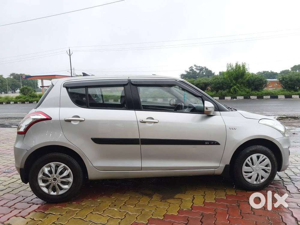 Maruti Suzuki Swift Vxi + Manual, 2017