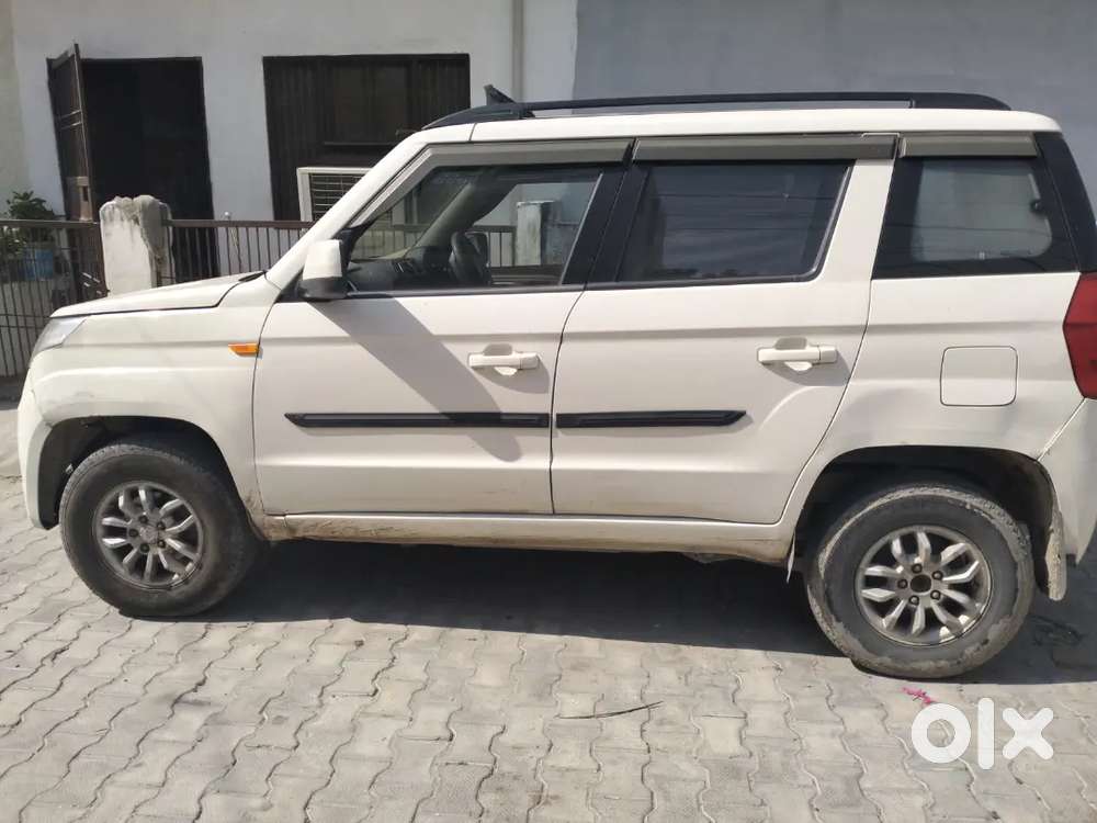Mahindra Tuv 300 2015 Diesel Well Maintained