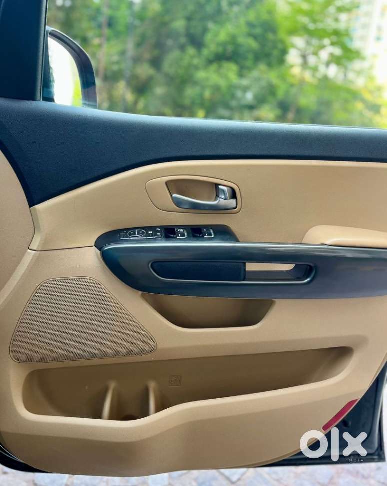 Kia Carnival Premium, 2020, Diesel