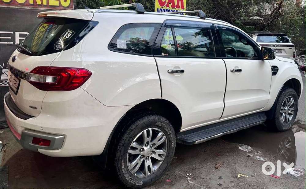 Ford Endeavour 3.2 Titanium At 4x4, 2017, Diesel