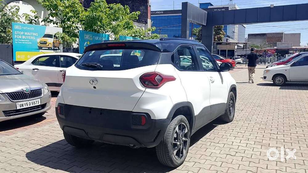 Tata Punch 1.2 Revotron Creative Amt Dual Tone, 2023, Petrol