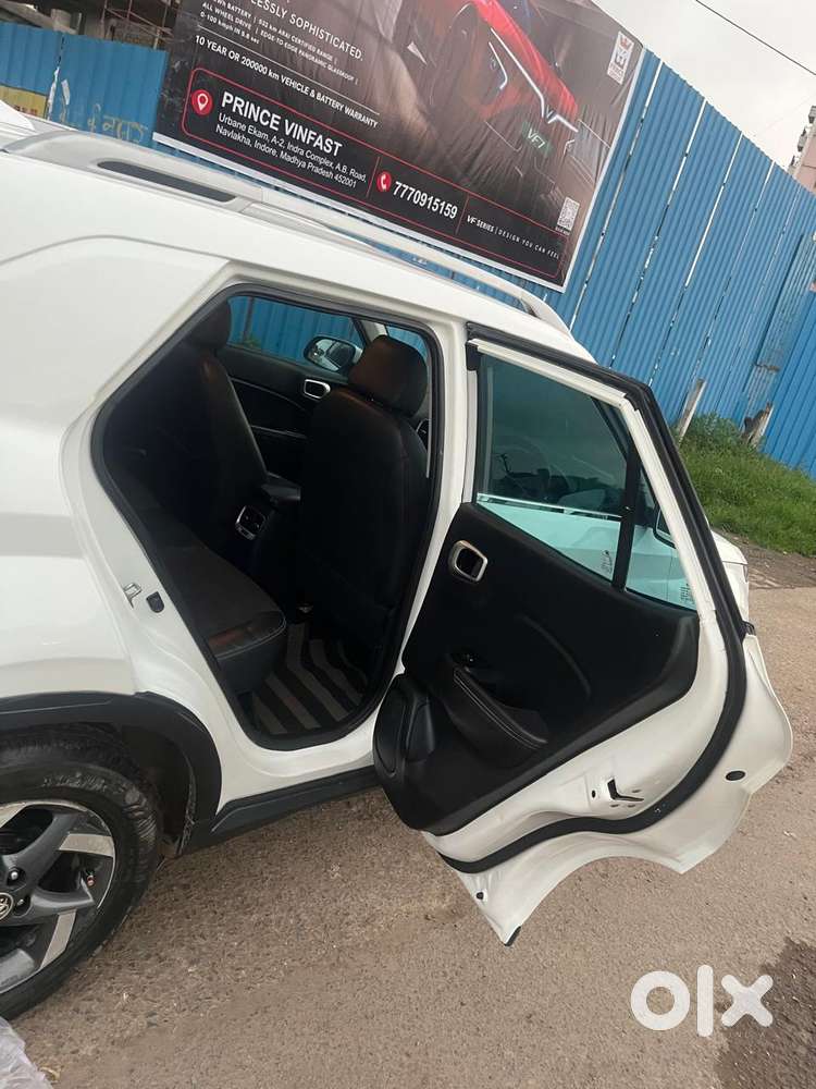 Hyundai Venue Sx (o) Mt 1.5 Diesel, 2020, Diesel