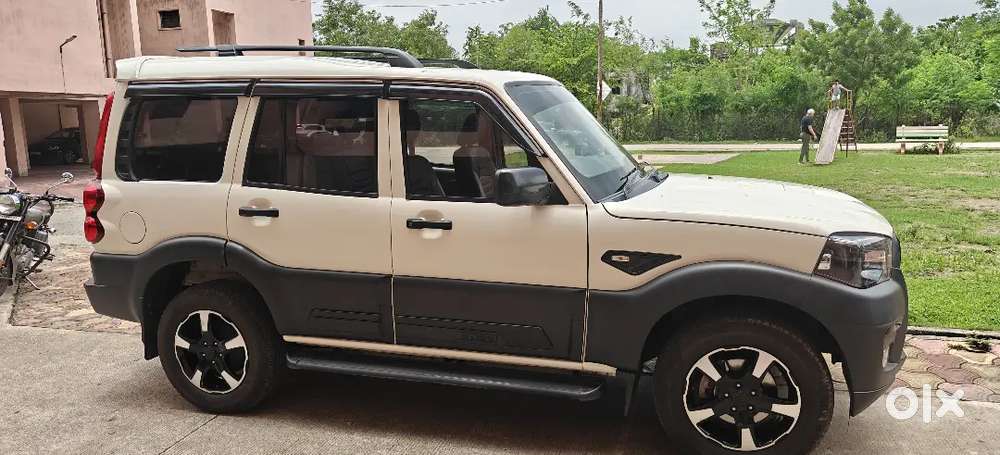 Mahindra Scorpio Classic 2.2 S Mt 2025