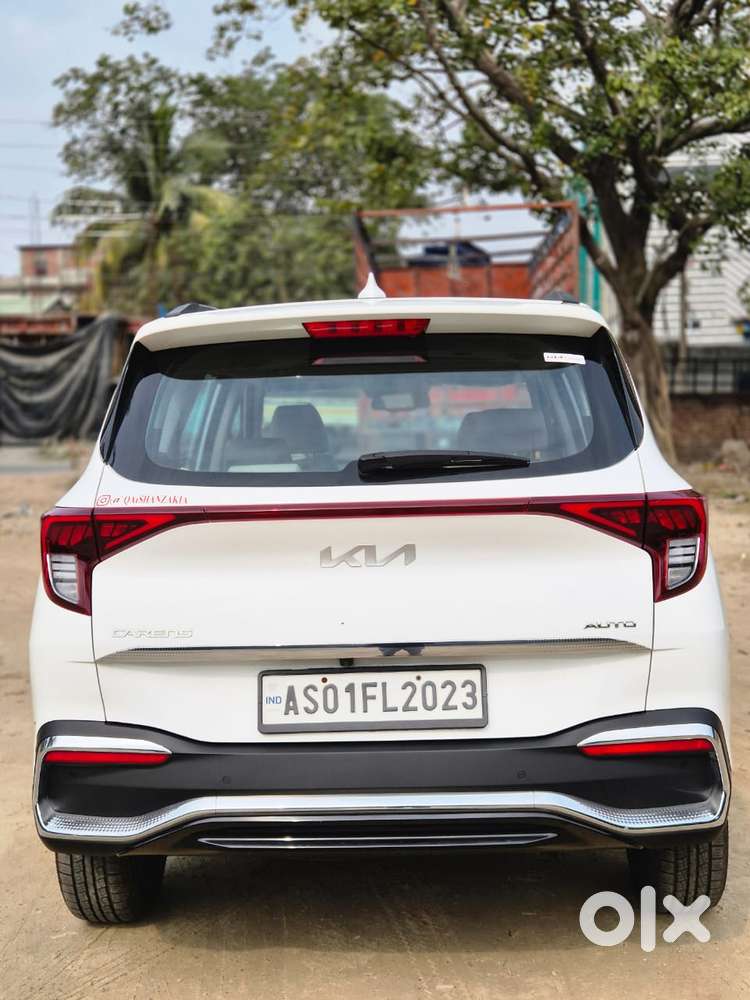 Kia Carens Luxury (o)1.5 Diesel At 7 Str, 2023, Diesel