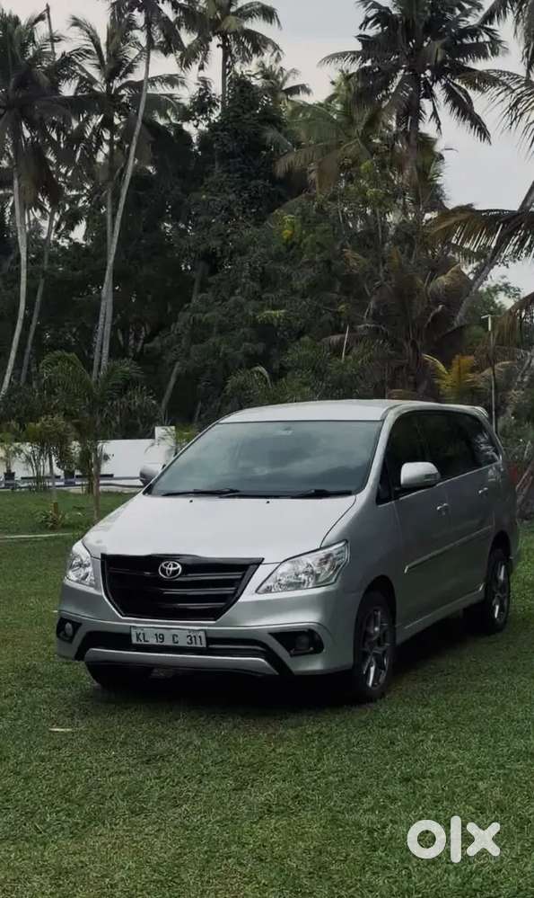Toyota Innova 2.5 Vx 2012