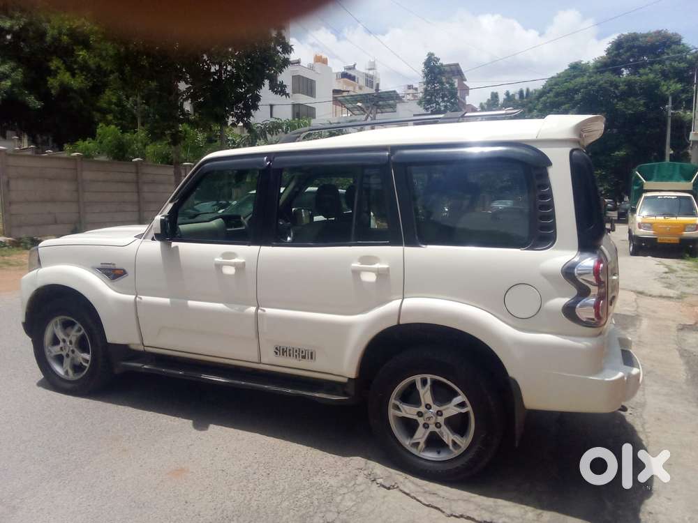 Mahindra Scorpio S10, 2015, Diesel