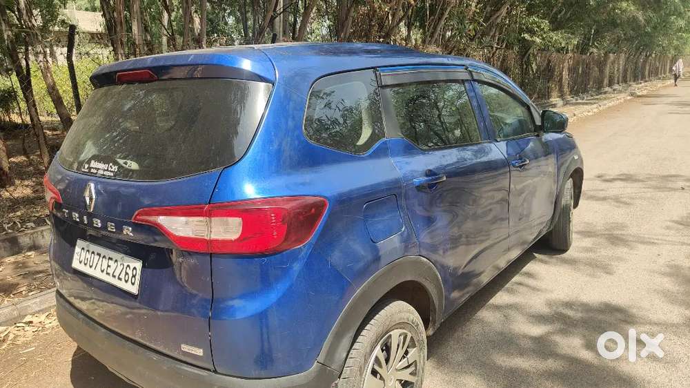 7 Seater Renault Triber 2021 Petrol