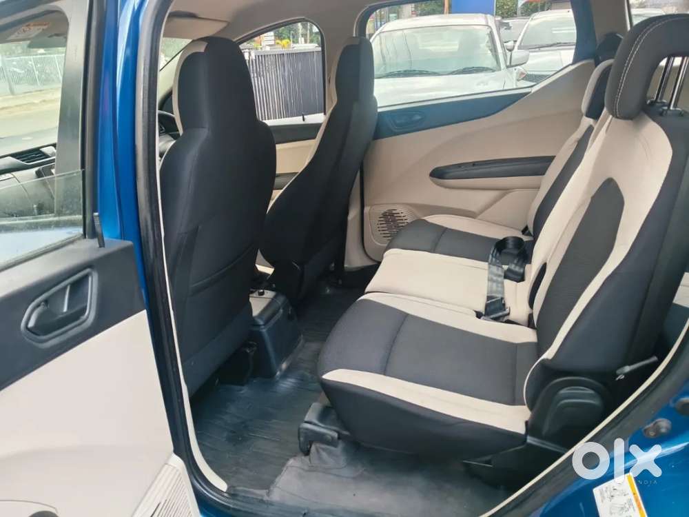 Renault Triber Rxt, 2022, Petrol
