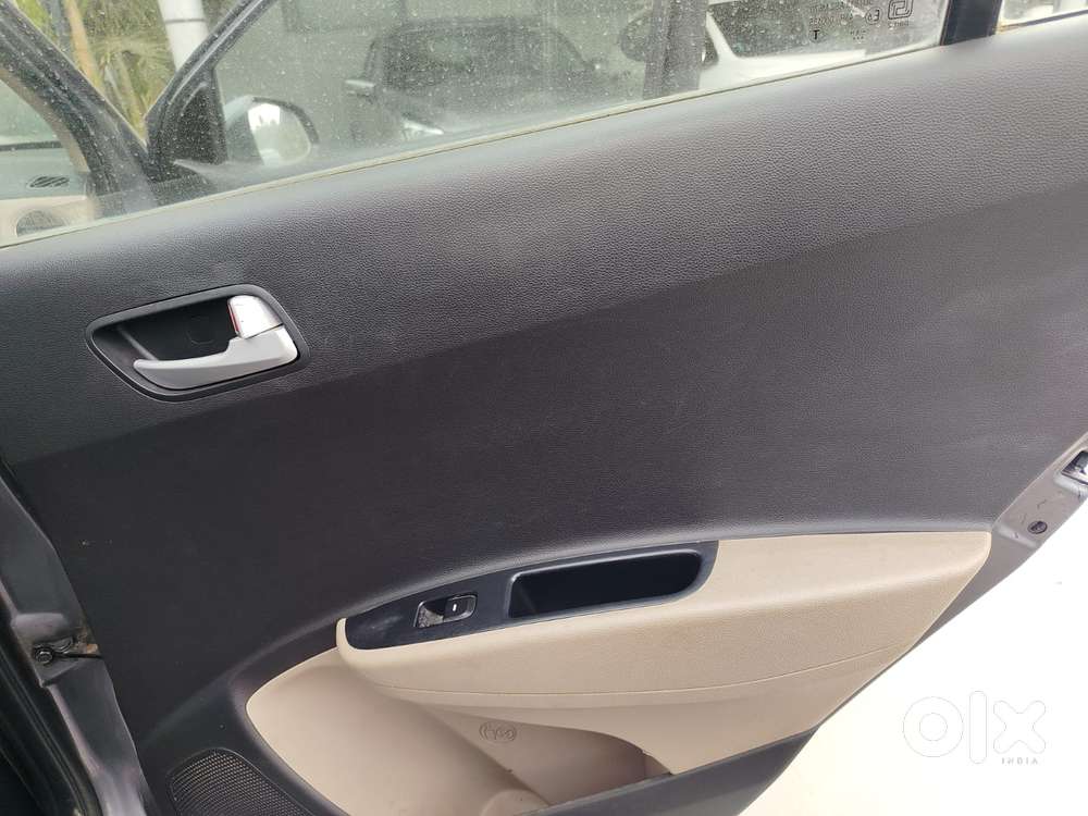 Hyundai Grand I10 1.2 Crdi Sportz Dual Tone, 2018, Diesel