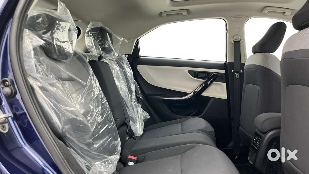 Tata Nexon Pure (s) 1.2 Petrol 6amt, 2025, Petrol