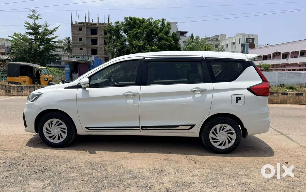 Maruti Suzuki Ertiga Vxi Shvs, 2021, Petrol
