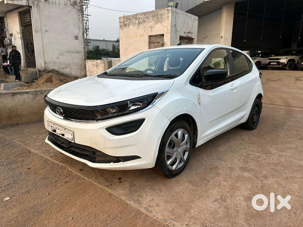 Tata Altroz Xm Plus Petrol, 2022, Petrol