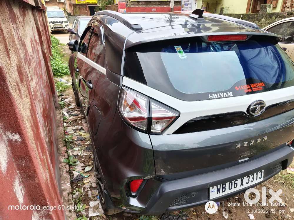 Tata Nexon Xm Plus (s)2022 Model Petrol With Sunroof