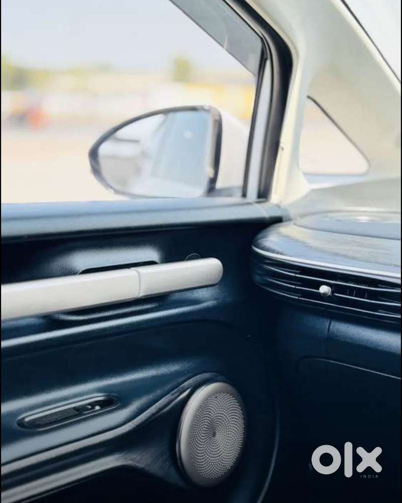 Mg Windsor Ev Essence, 2024, Electric