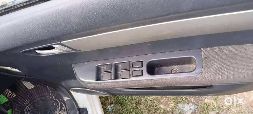 Maruti Suzuki Swift 2011 Diesel 65800 Km Driven
