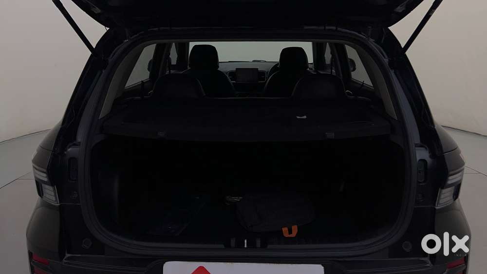 Hyundai Venue 1.2 S (o), 2022, Petrol