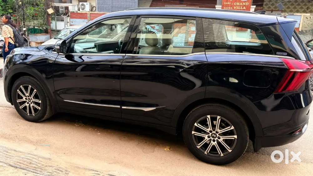 Mahindra Xuv700 2023 Diesel 32000 Km Driven