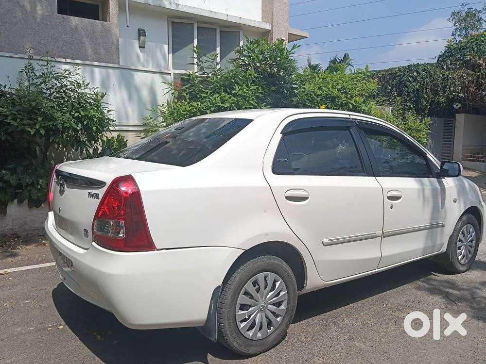 Toyota Etios 2010-2012 G, 2011, Petrol