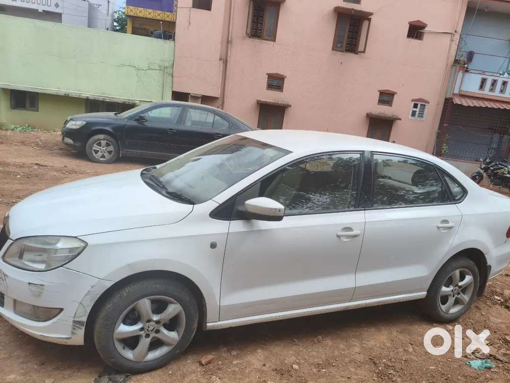 Skoda Rapid Elegance 2015 Diesel Automatic