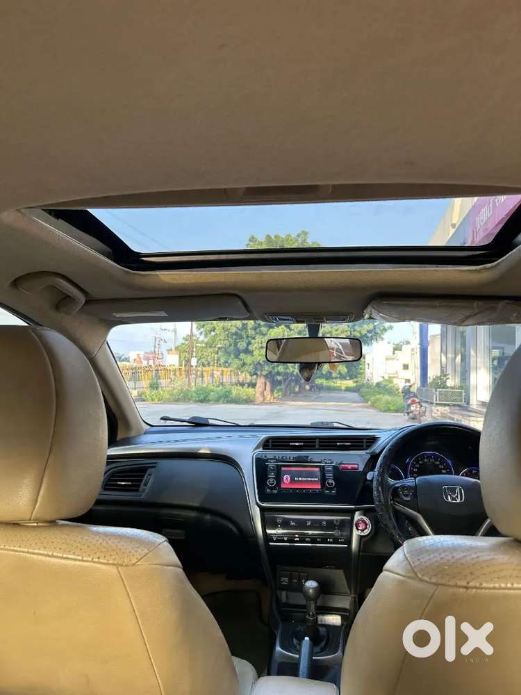 Honda City 2015 Diesel Car (sunroof)