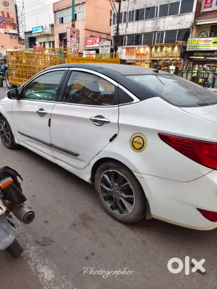 Hyundai Verna 1.6 Vtvt Sx, 2015, Petrol