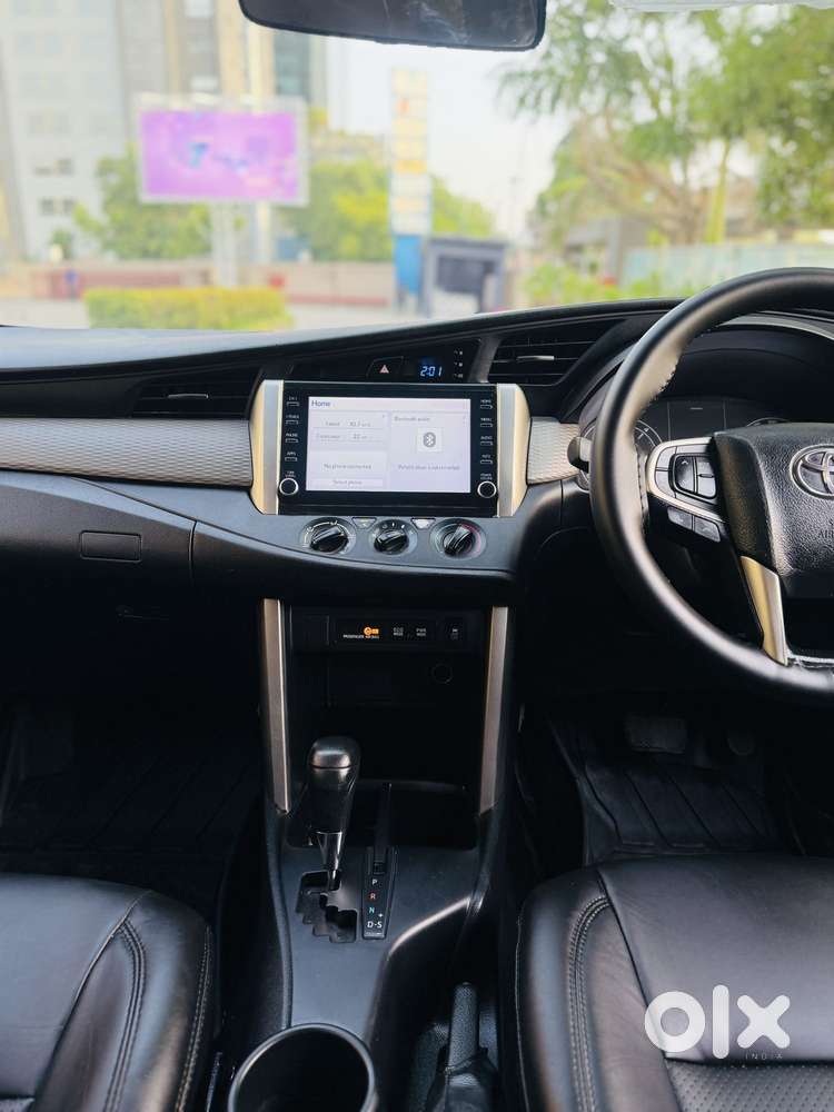 Toyota Innova Crysta [2020-ongoing] 2.4 Gx 7 Str, 2021, Diesel