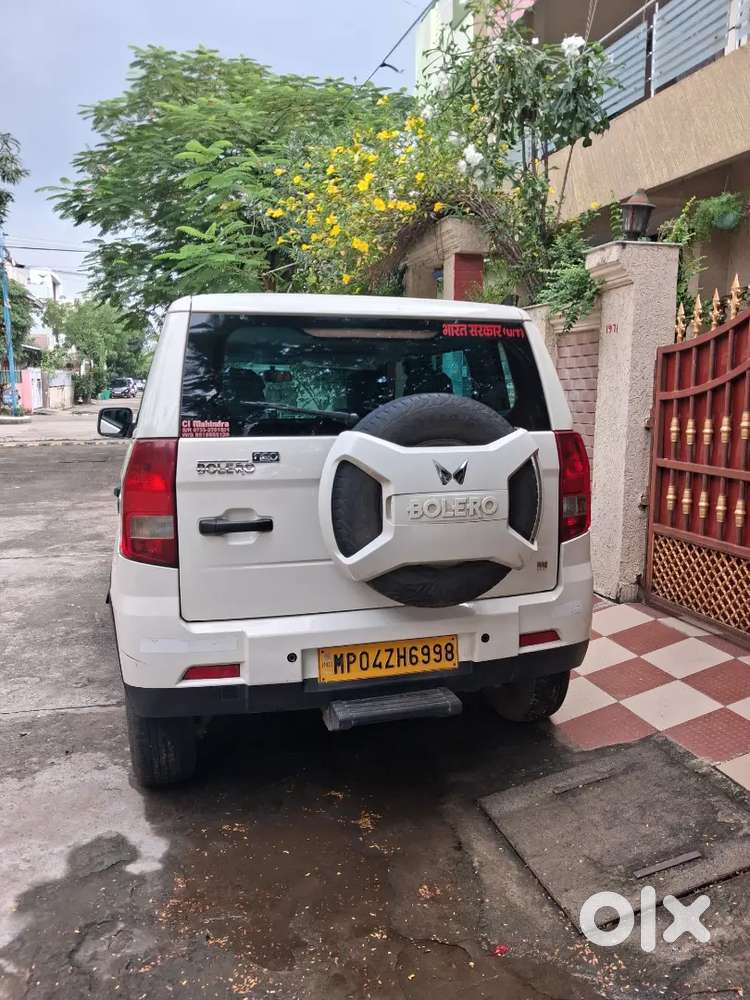 Mahindra Bolero Neo 2023 Variant