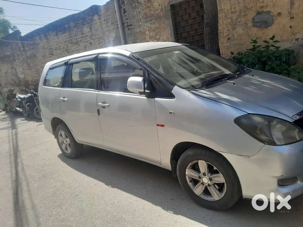 Toyota Innova 2006