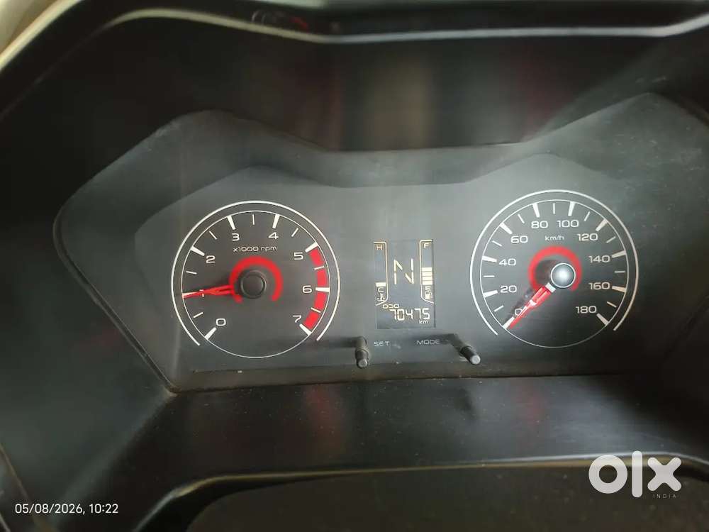 Mahindra Kuv 100 - 6seater