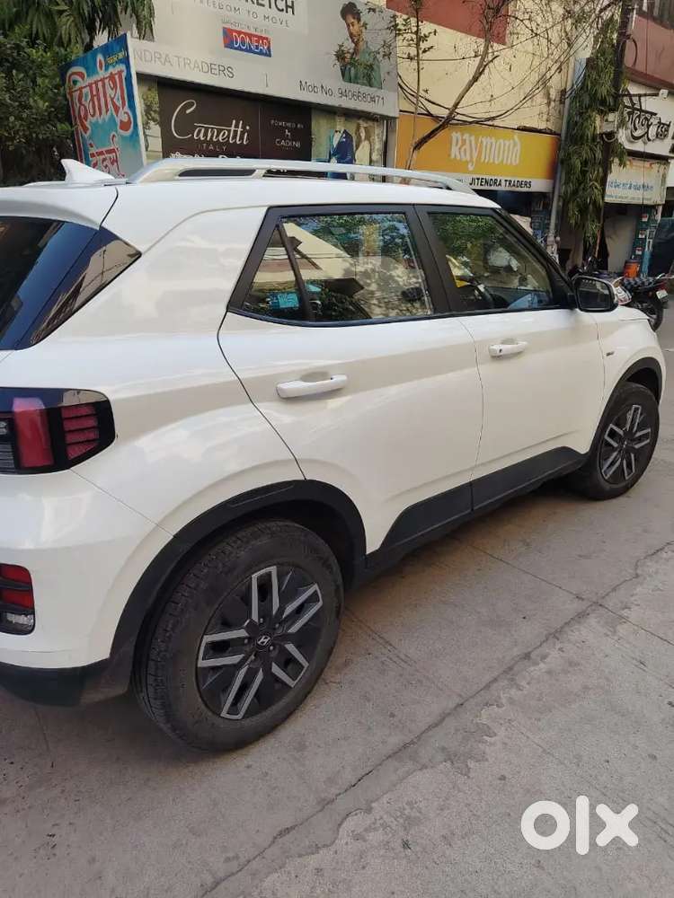 Hyundai Venue 2024 21000km
