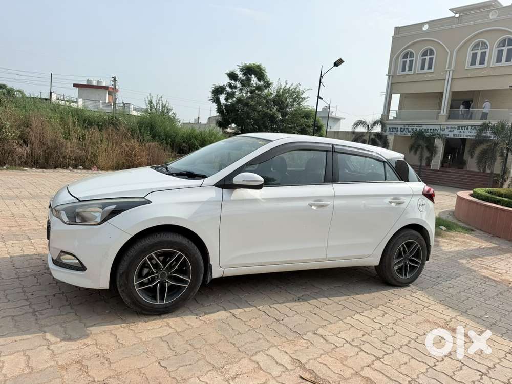 Hyundai Elite I20 Sportz (o) 1.2, 2017, Petrol