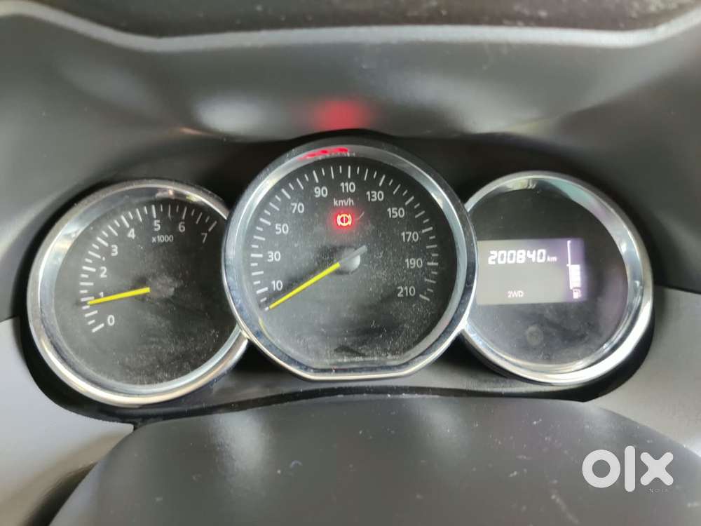 Renault Duster Rxz 110 Ps Diesel | Silver | Alloy Wheels