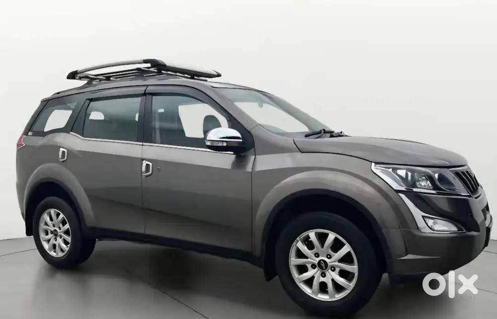 Mahindra Xuv500 W10 2017